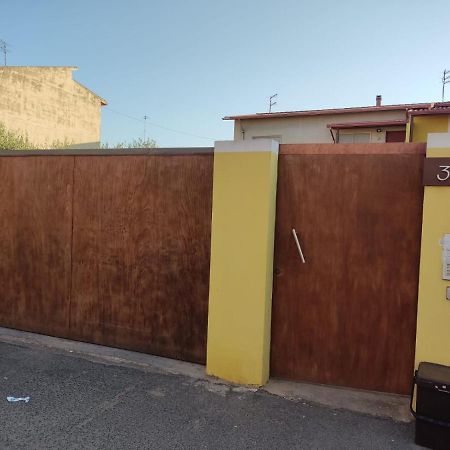Il Guardiano Del Faro Apartment Cabras Bagian luar foto